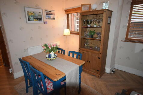 BREAKFAST ROOM