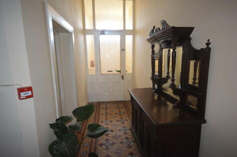 COMMUNAL HALLWAY