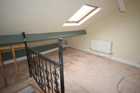 LOFT ROOM