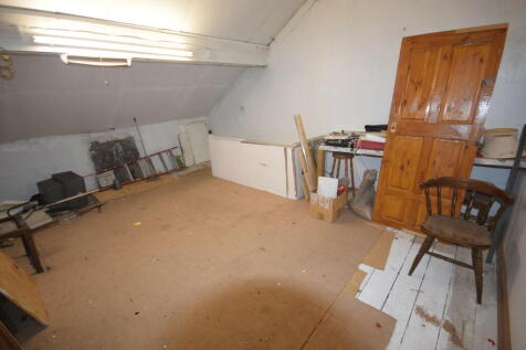 LOFT ROOM