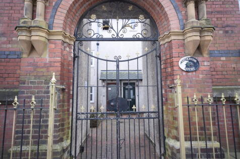 FRONTAGE