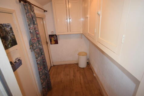 WALK IN PANTRY
