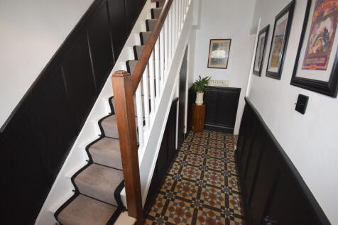 ENTRANCE HALLWAY
