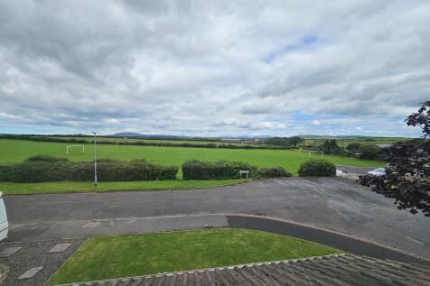 COUNTRY VIEWS 