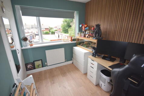 BEDROOM 3