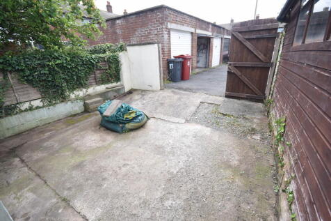 REAR GARAGE ACCES...