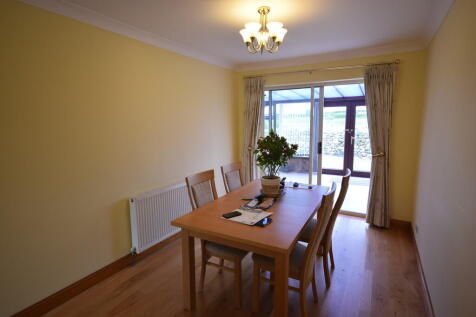 LOUNGE/DINER 