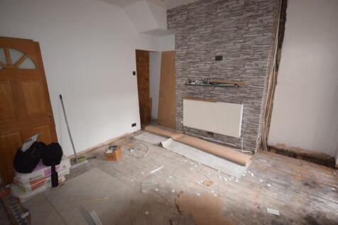 ROOM 1