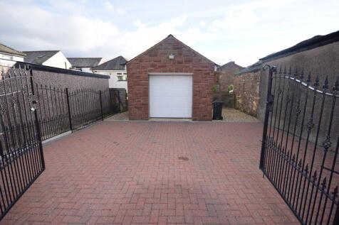 REAR GARAGE/OFF R...