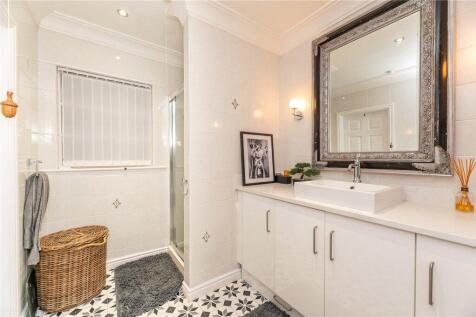 Master En-Suite