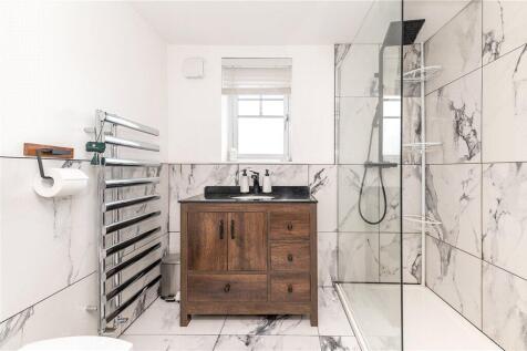 Master En-Suite