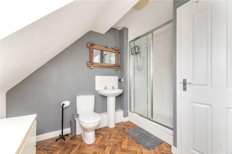 Master En-Suite