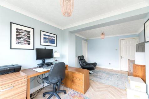 Study /Family Room
