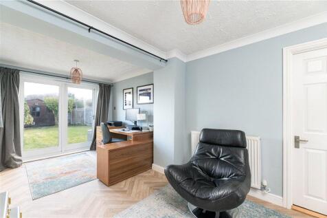 Study /Family Room