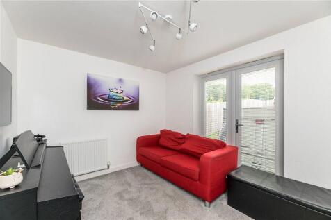 Snug / Dining Room
