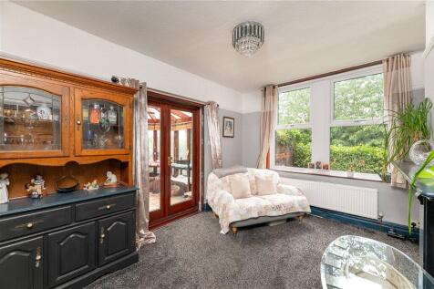 Snug /Dining Room