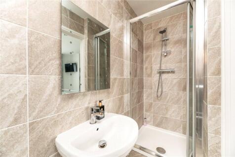 Master En-Suite
