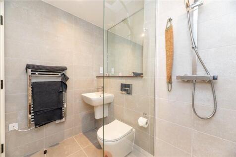 Master En-Suite