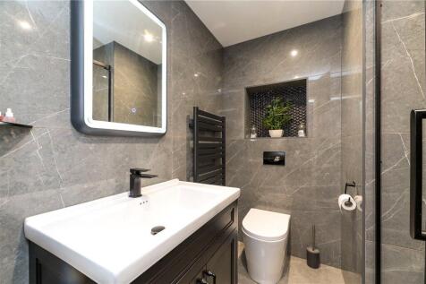 Master En-Suite