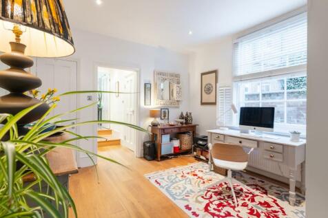 dining room-1.jpg