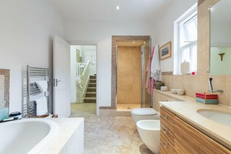 bathroom-3.jpg