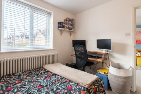 bedroom-2.jpg