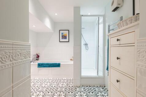 bathroom-1.jpg