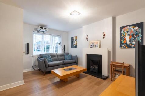 living room-1.jpg