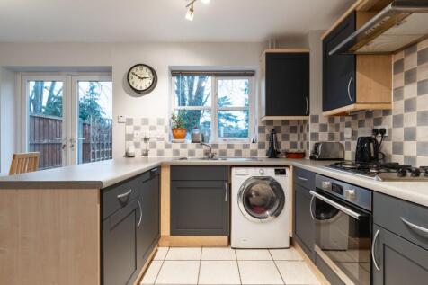 kitchen-2.jpg