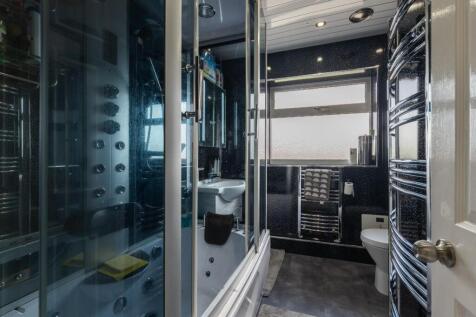 bathroom-1.jpg