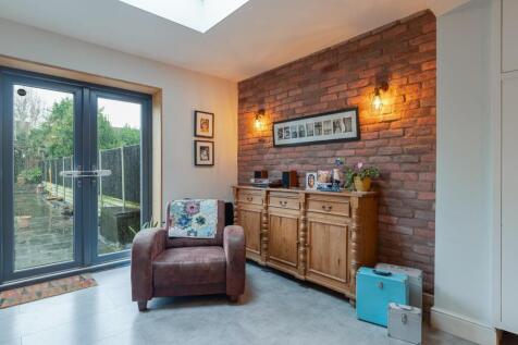 kitchen diner family room-3.jpg