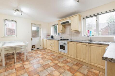 kitchen-1.jpg
