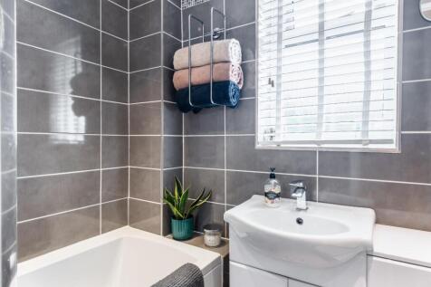 bathroom-2.jpg