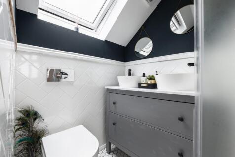 en suite wc-1.jpg