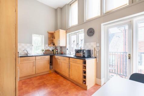 kitchen-2.jpg