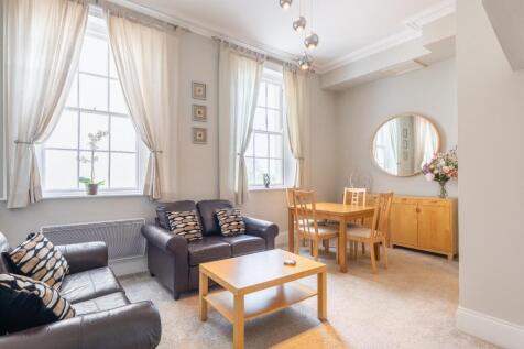 lounge-1.jpg