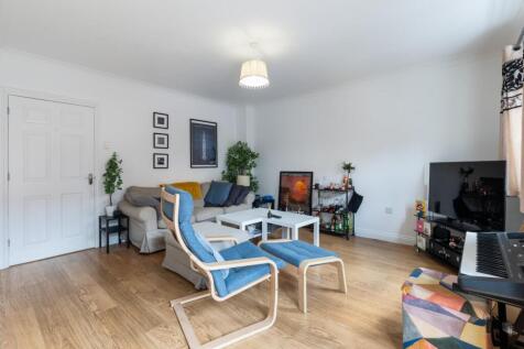 lounge-2.jpg