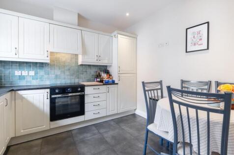 kitchen-2.jpg