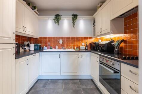 kitchen-1.jpg