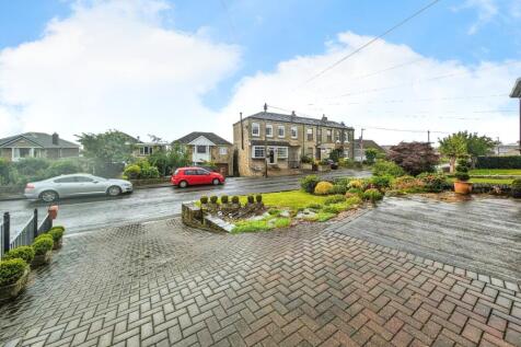 Front Garden / Drive