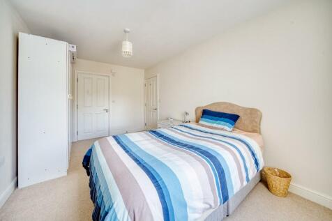 6 - bed 1.jpeg