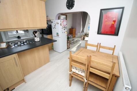 3 - open plan living accomadation.JPG