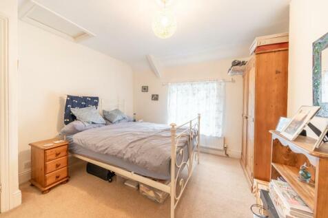 6_bed 2.jpg