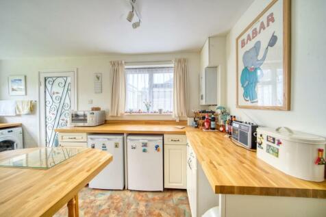 3 Kitchen - Mark Templer 20 Stowey Park RD - Real 