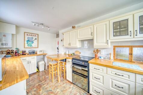 3 Kitchen - Mark Templer 20 Stowey Park RD - Real 
