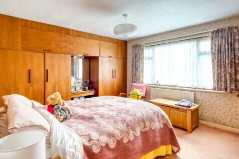 6 Master Bedroom - Mark Templer 20 Stowey Park RD 