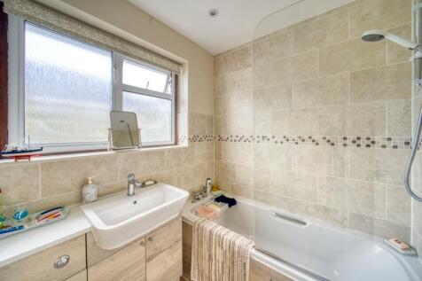 5 Bathroom - Mark Templer 20 Stowey Park RD - Real