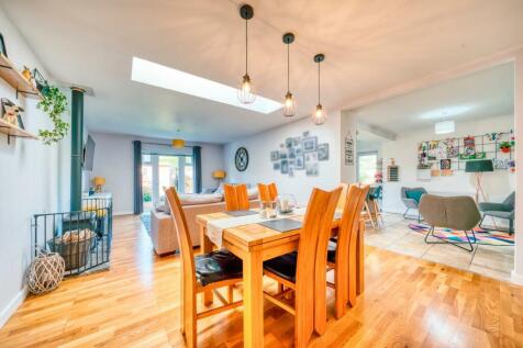 2 Brimsea rd -  Mark Templer - PhotoCB 29.jpeg