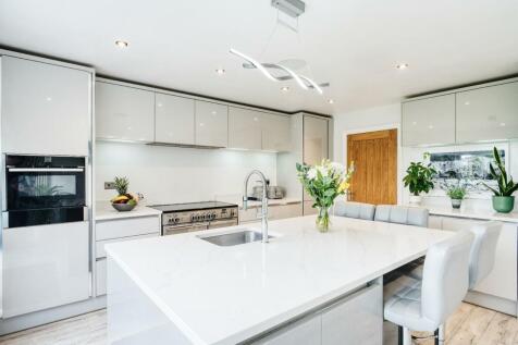2 Hope Cottage -  Mark Templer - PhotoCB 26.jpeg