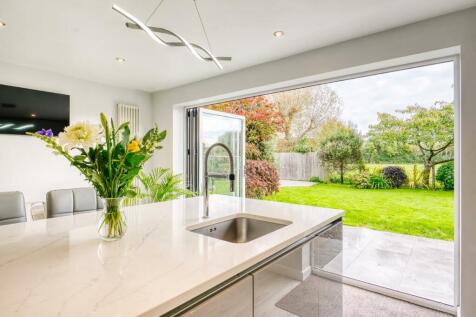 2 Hope Cottage -  Mark Templer - PhotoCB 41.jpeg